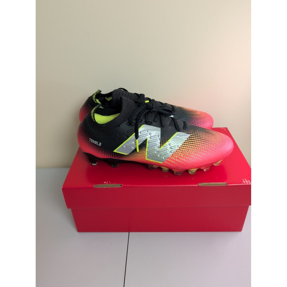 New Balance TEKELA PRO LOW LACED FG V4+ Soccer Cleats Size 8 - New in Box